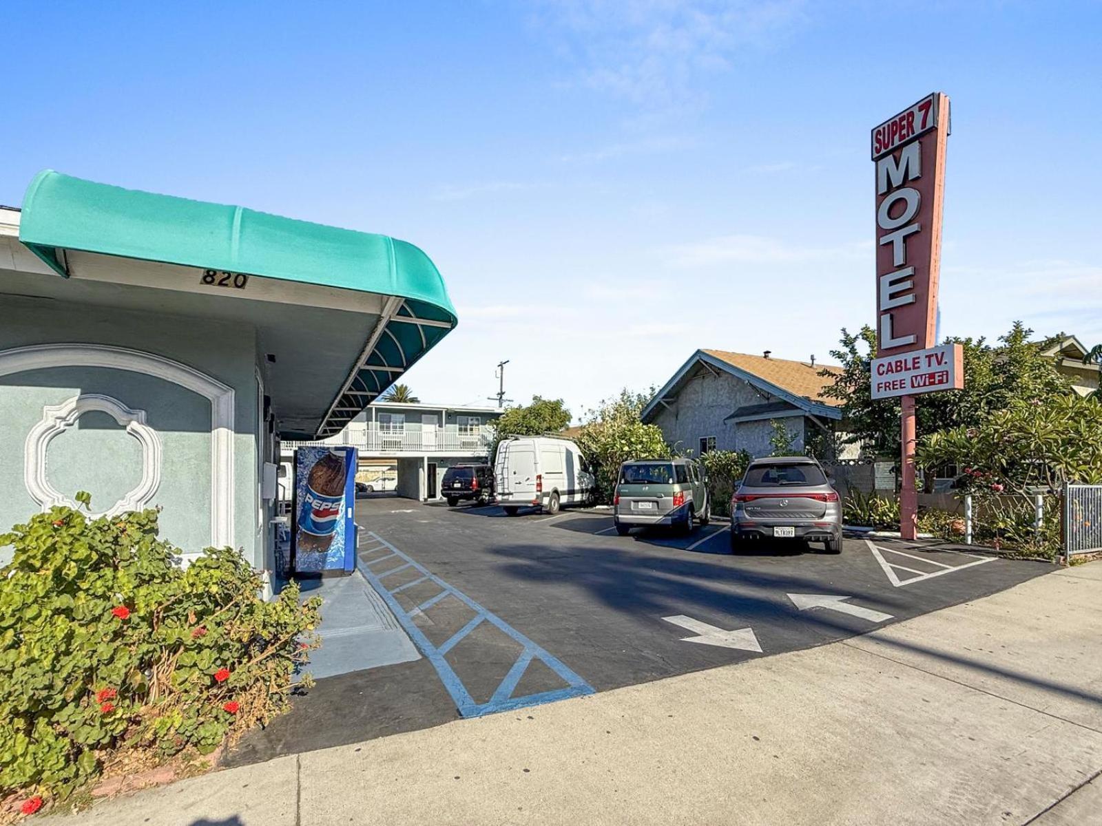 Super 7 Motel - Anaheim Packing District & Disneyland Eksteriør billede